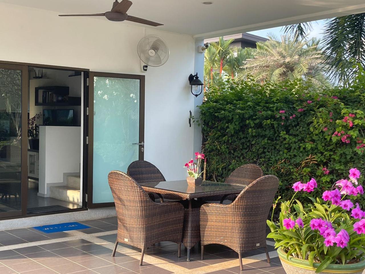 Seabreeze Villa Rayong Exterior photo