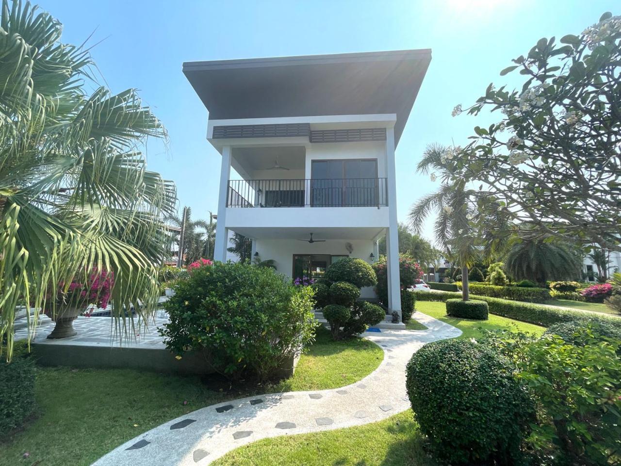 Seabreeze Villa Rayong Exterior photo