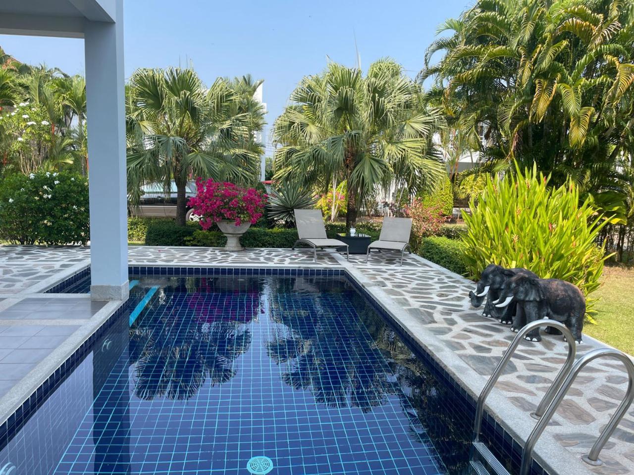 Seabreeze Villa Rayong Exterior photo