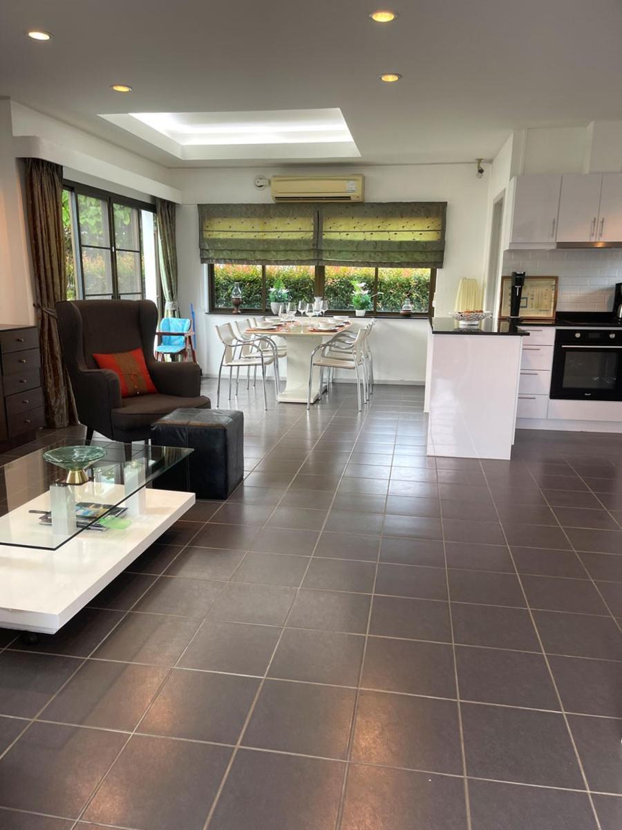 Seabreeze Villa Rayong Exterior photo